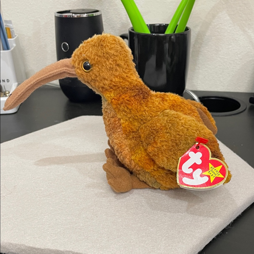 Ty Plush Kiwi Bird in Brown and Tan “Beak” born in 1998